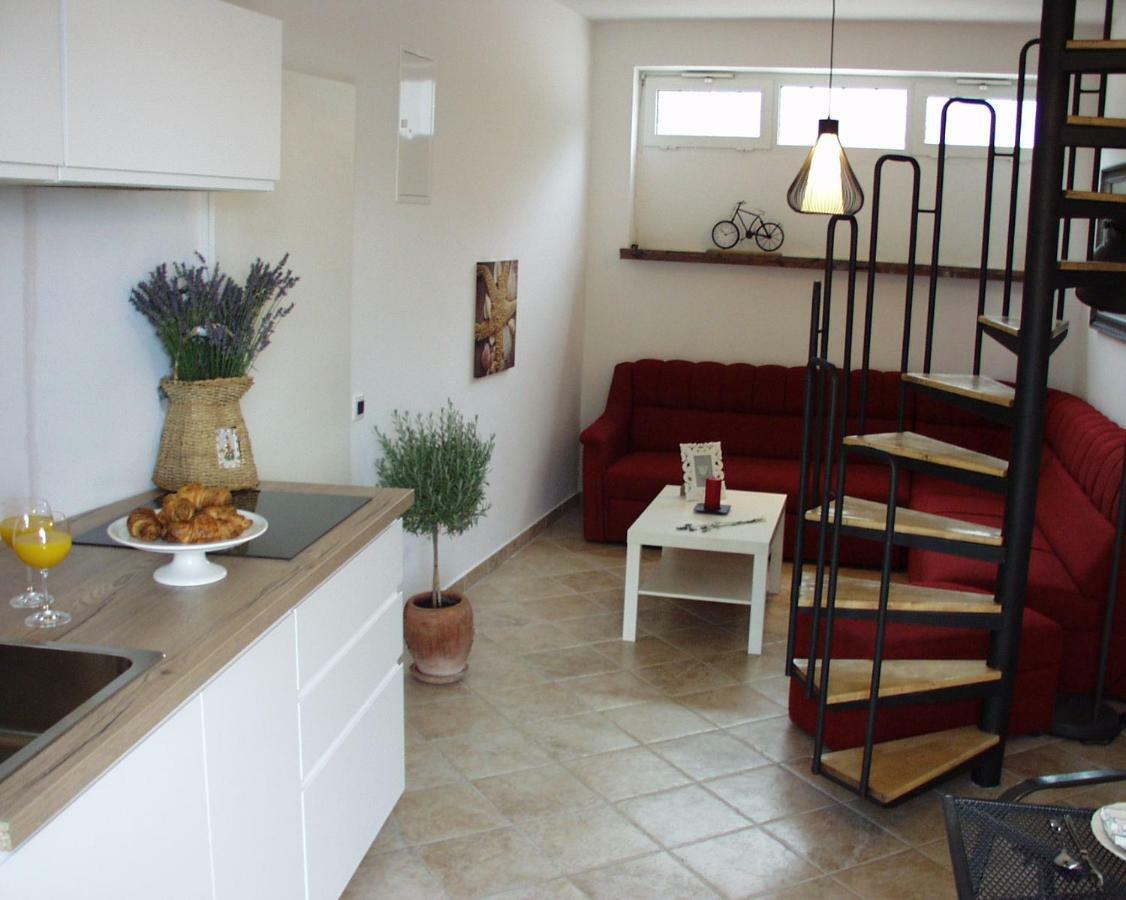 Apartment Iva Novi Vinodolski Buitenkant foto